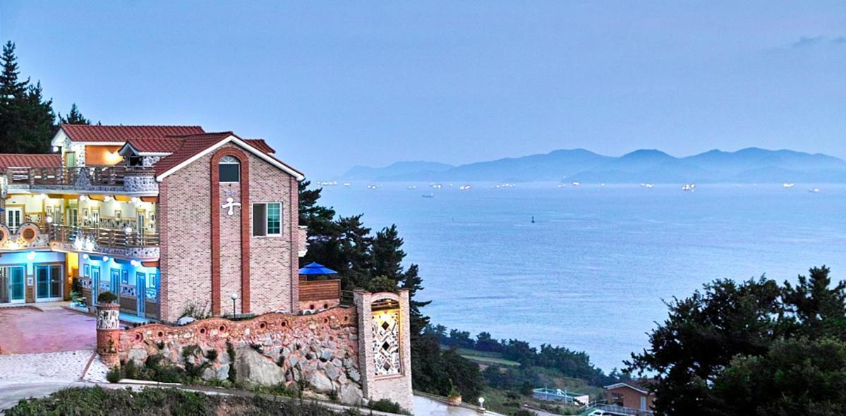 Gung Pension Namhae Zewnętrze zdjęcie